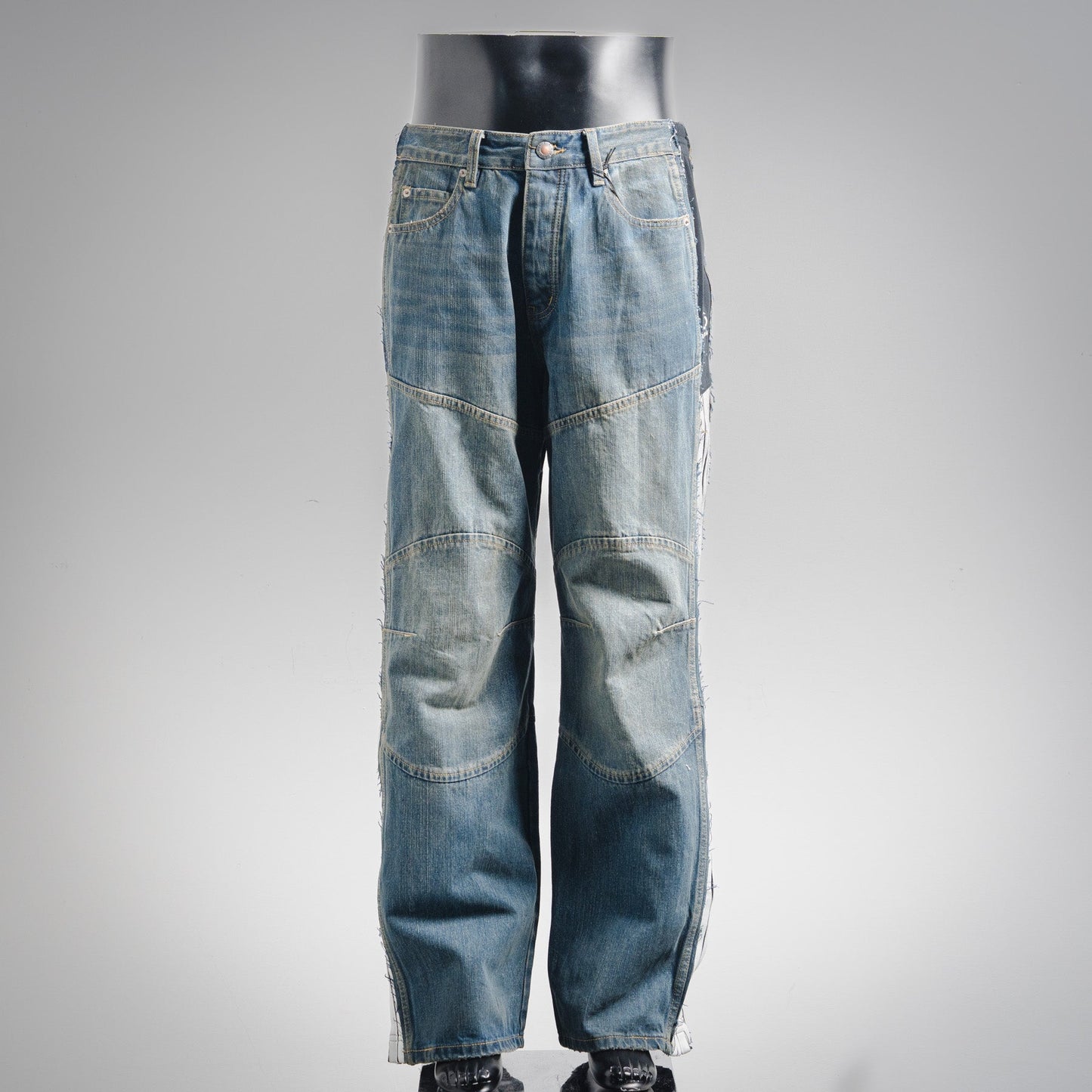 Balen 25fw embroidered jeans