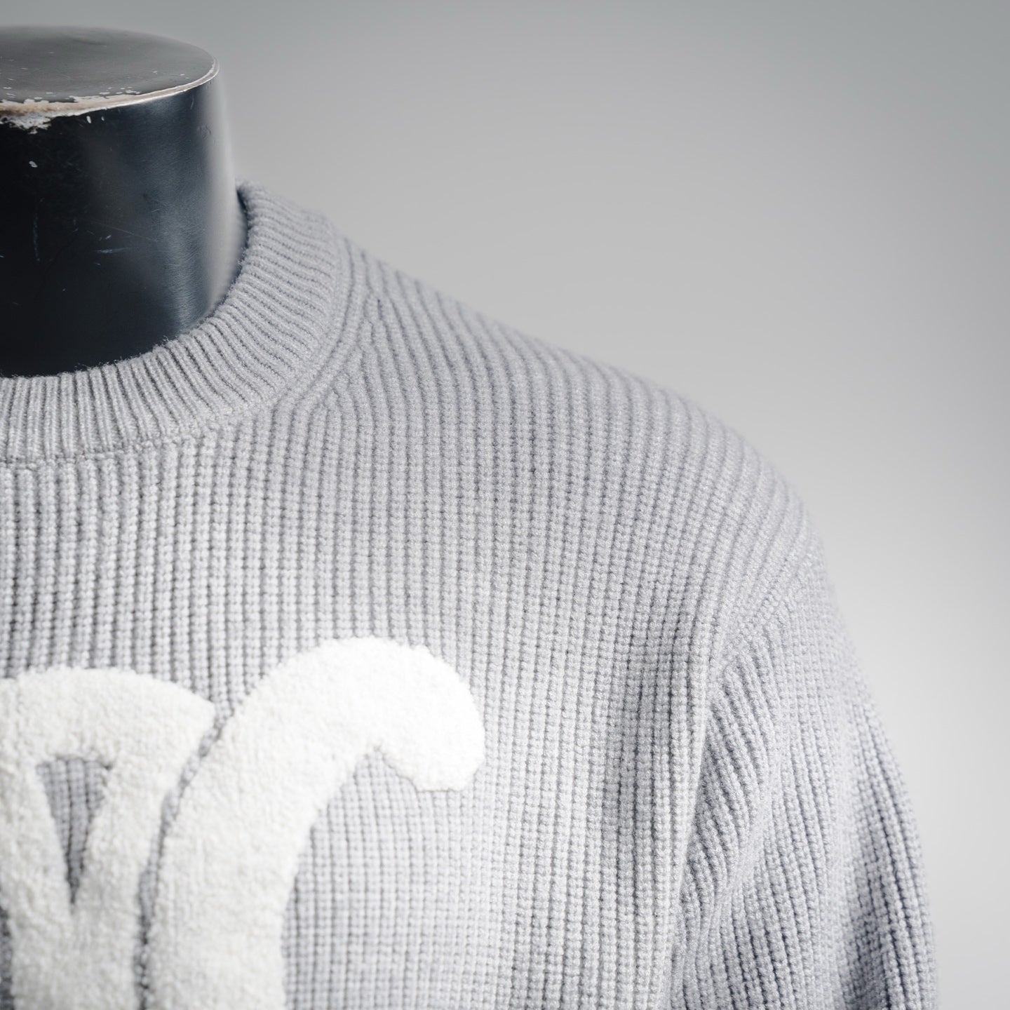 Cel 25fw knitted sweater