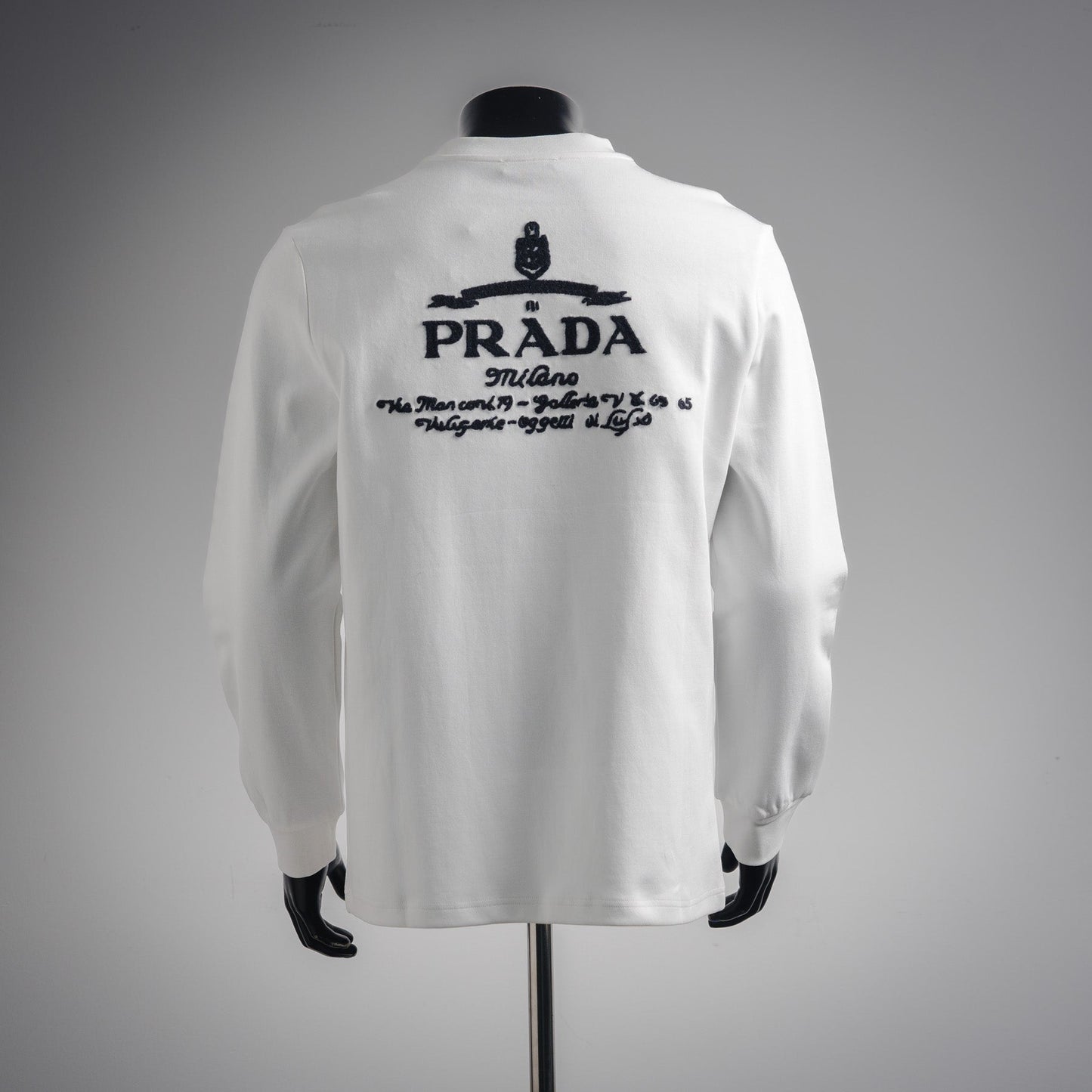 Pra 25fw embroidered sweatshirt