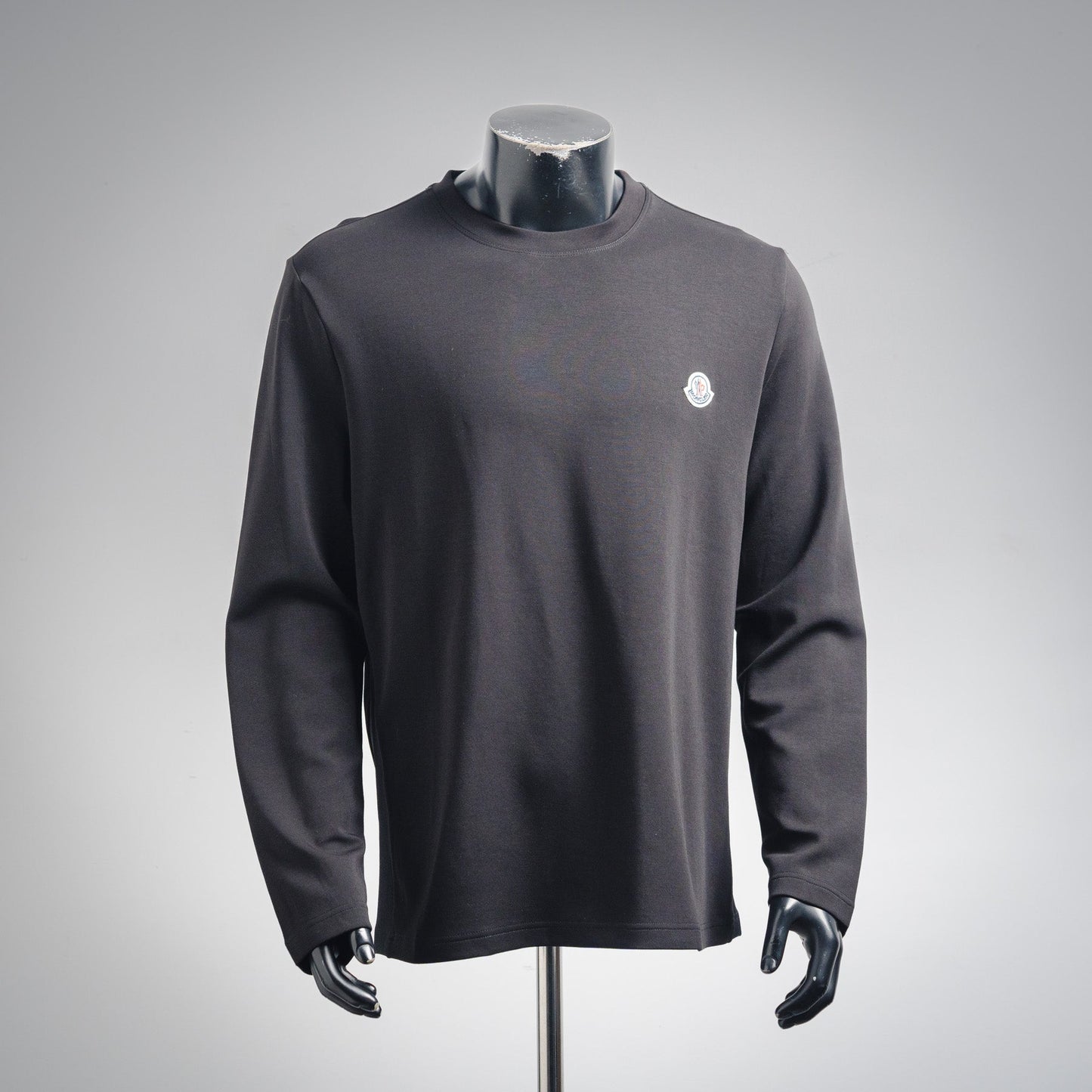 Mon 25fw embroidered sweatshirt