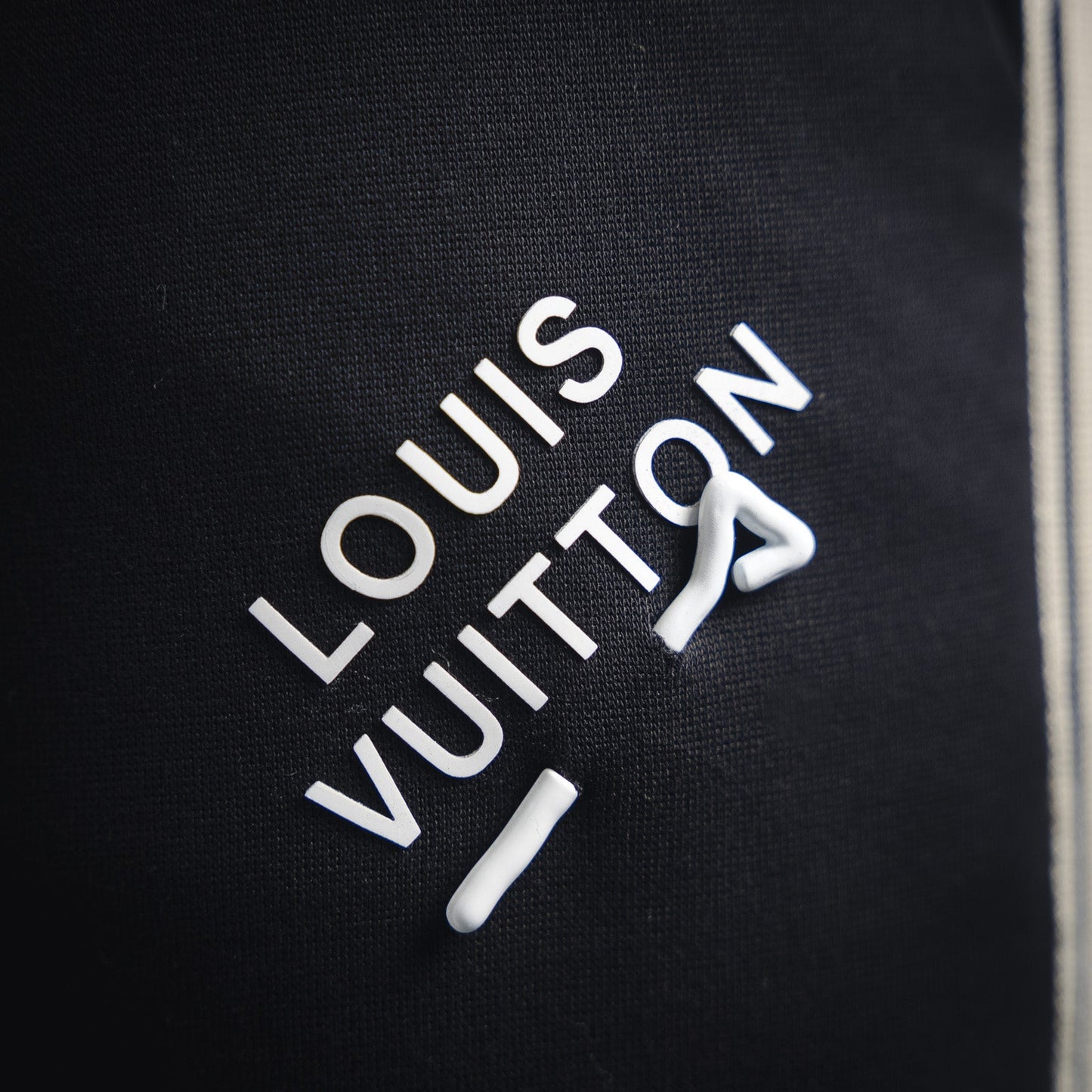 Louis 25fw all-match pants