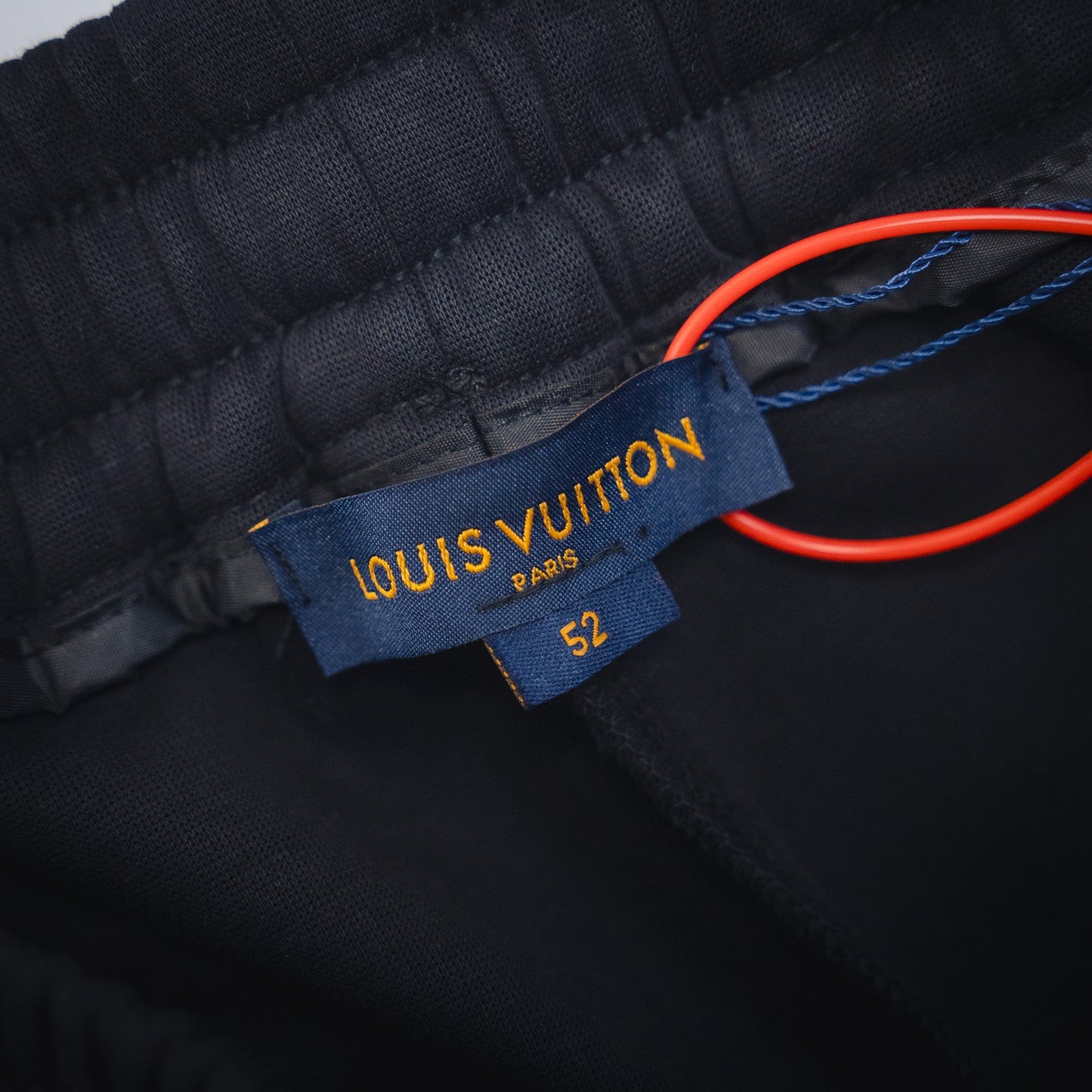 Louis 25fw all-match pants