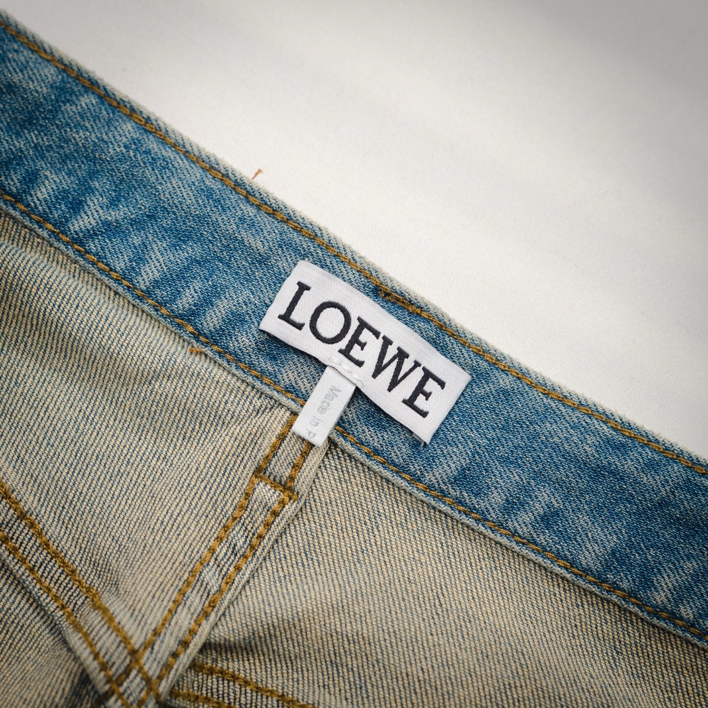 Loe 25fw embroidered jeans