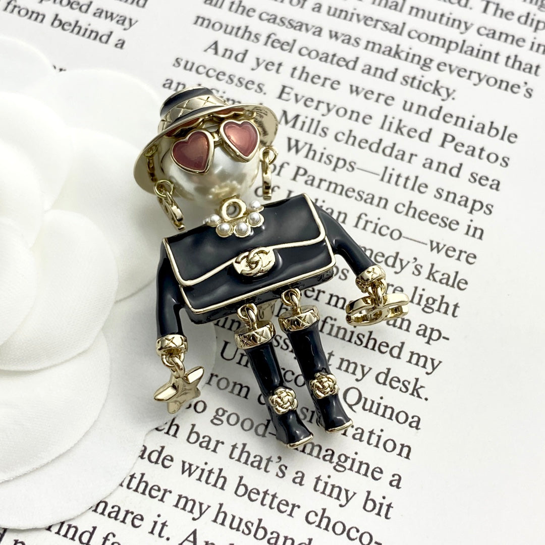 25 New Enamel Robot Brooch