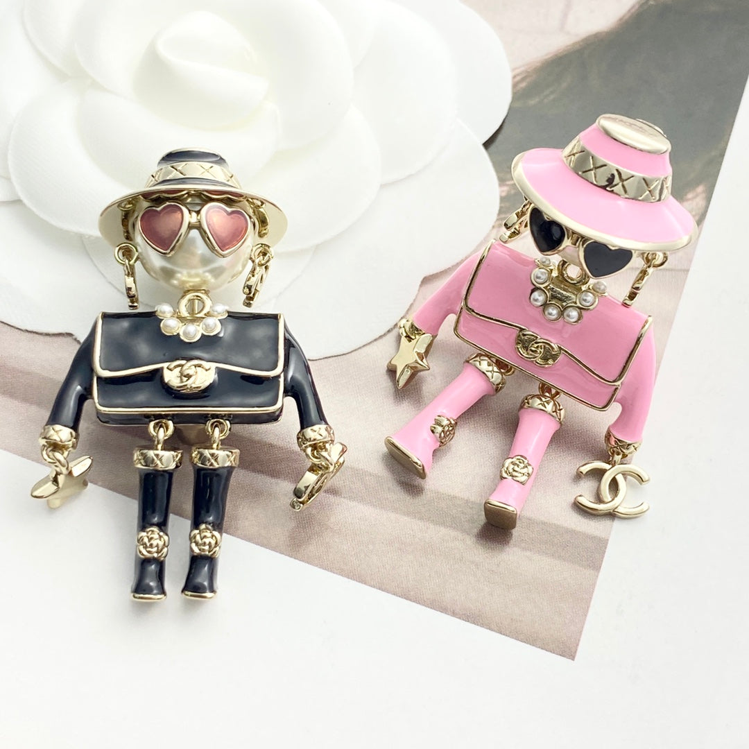25 New Enamel Robot Brooch