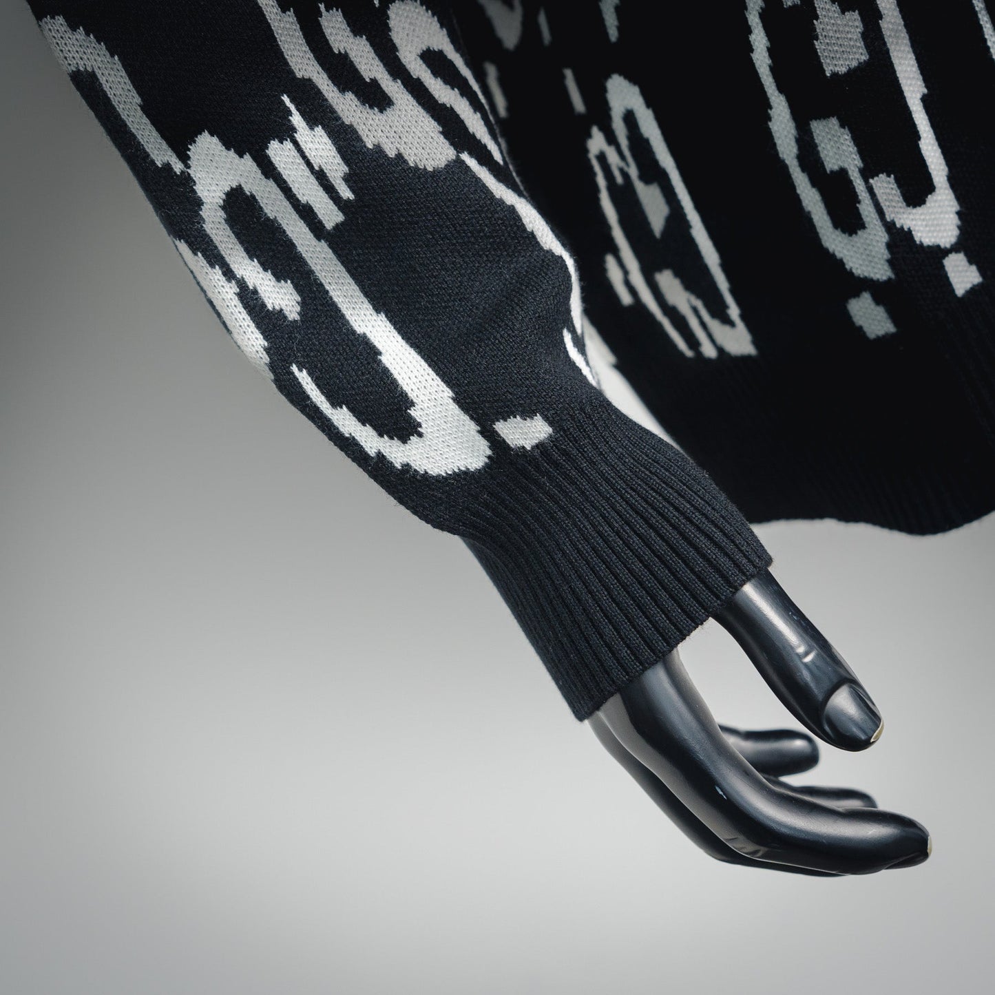 Guc 25fw jacquard sweater