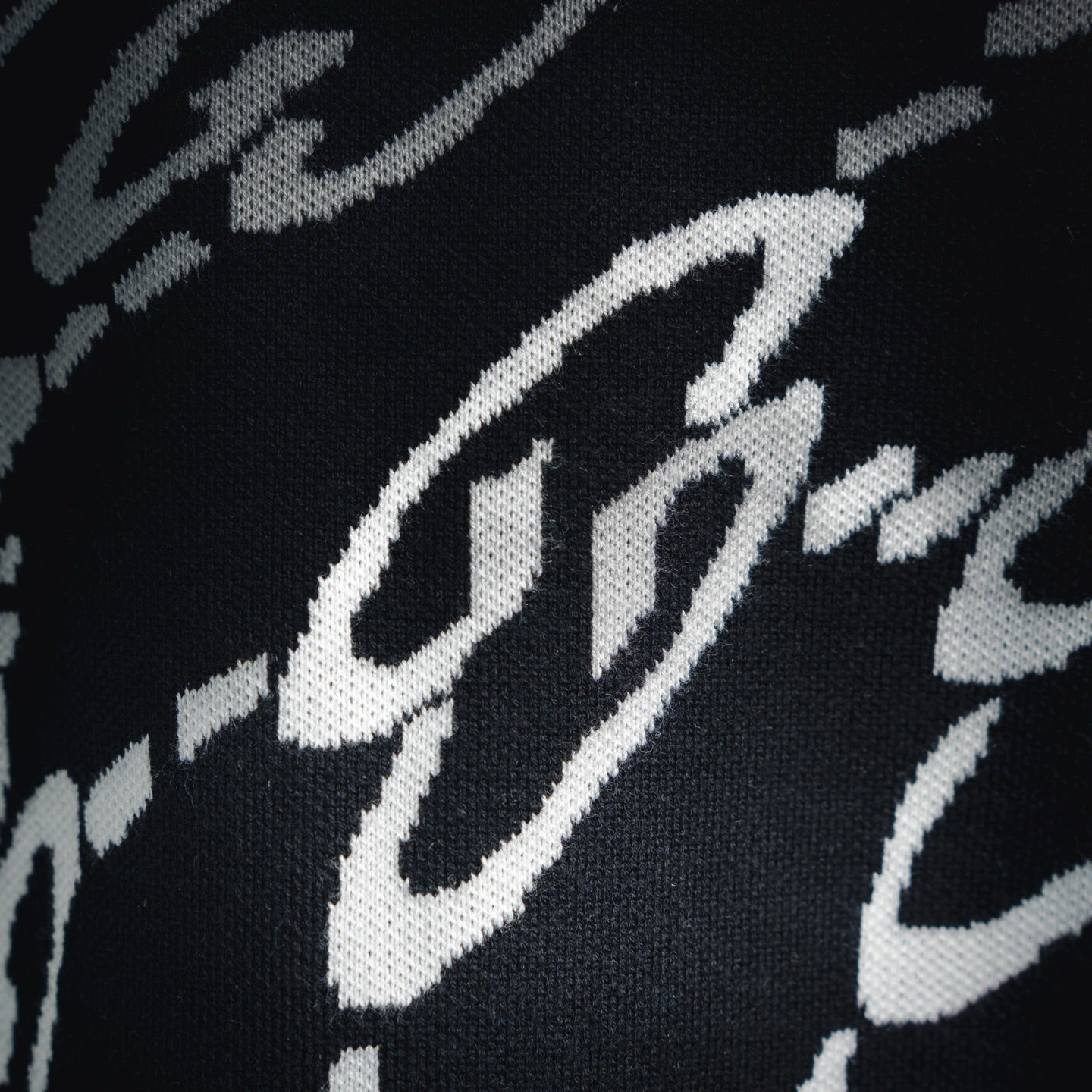Guc 25fw jacquard sweater