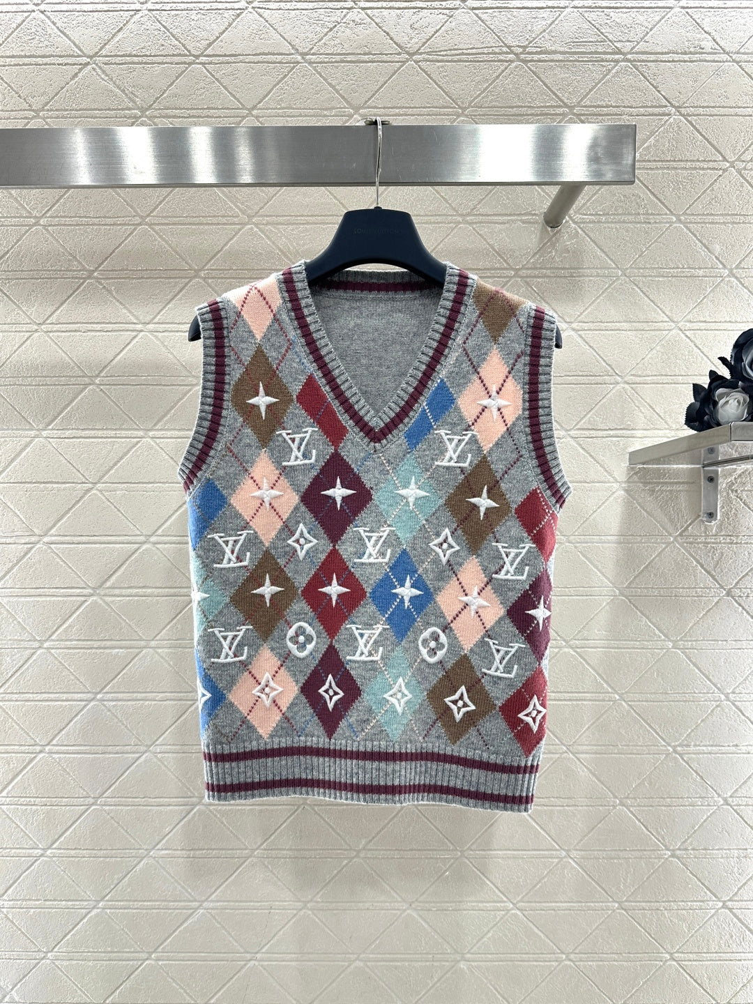 Embroidered Knit Vest