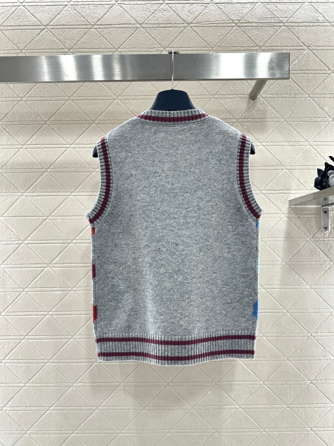 Embroidered Knit Vest