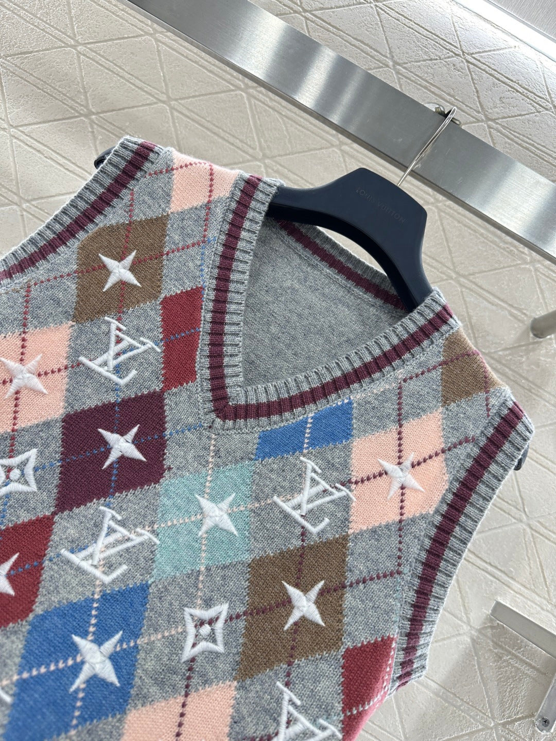 Embroidered Knit Vest