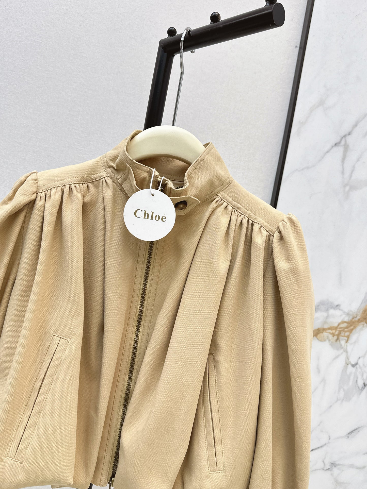 Stand-up collar cropped jacket