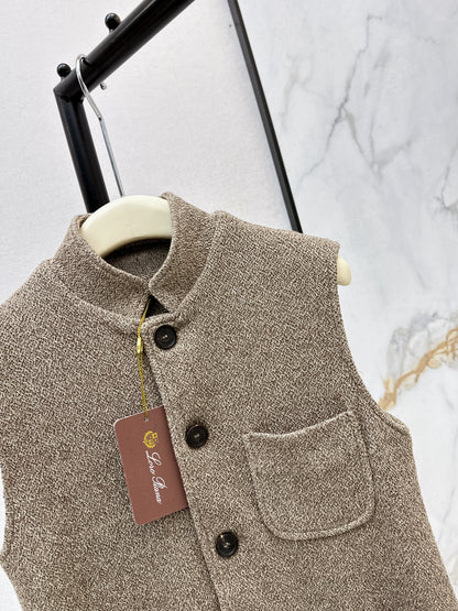 Stand-up collar vest