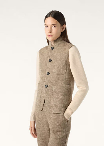Stand-up collar vest