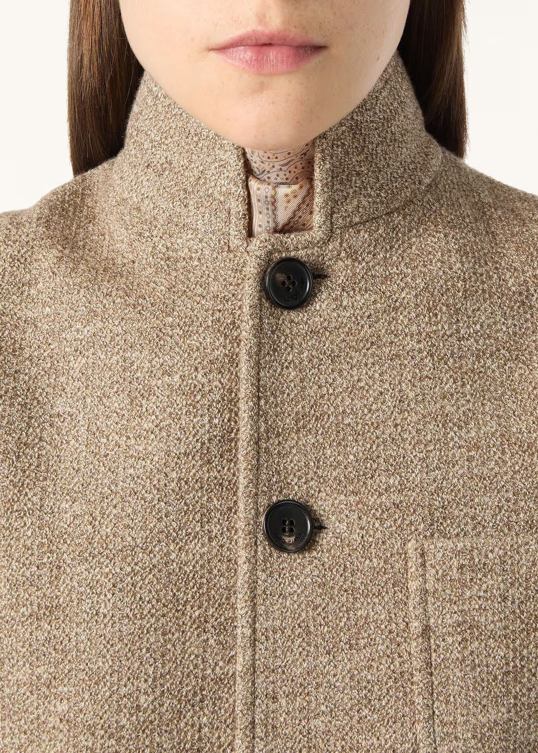 Stand-up collar vest