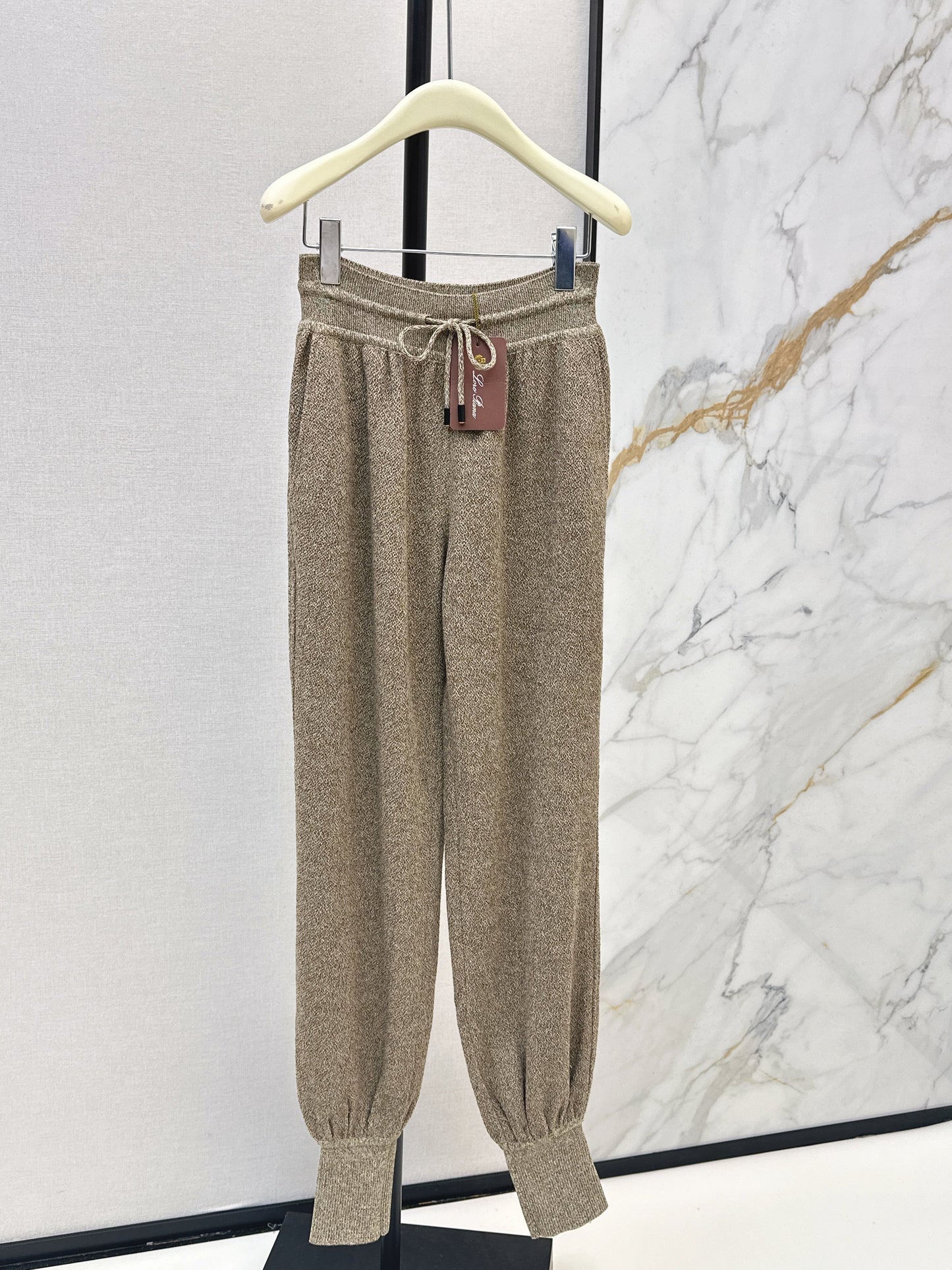 Elastic Waist Tapered Leg Pants