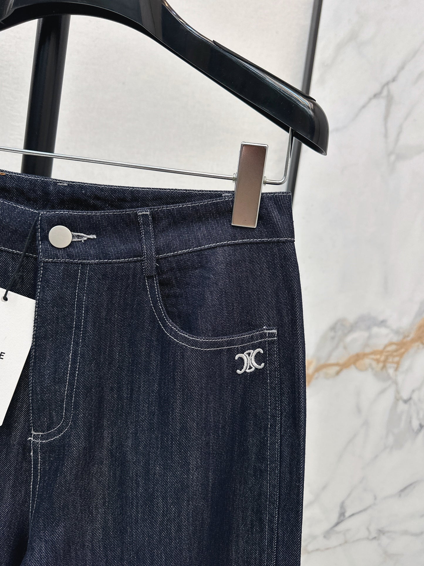 Low-rise denim jeans