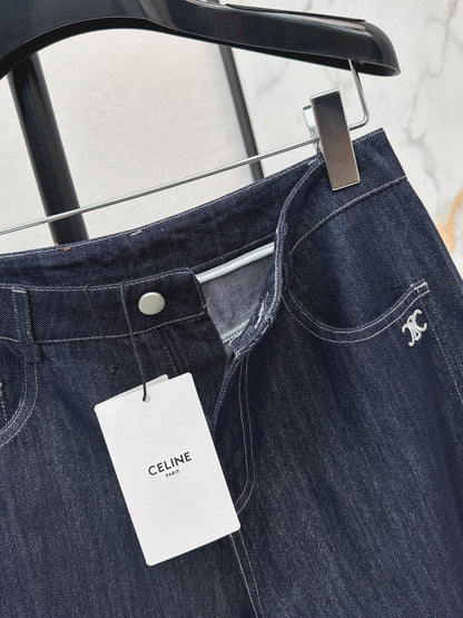 Low-rise denim jeans