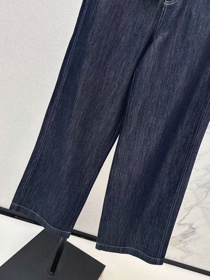 Low-rise denim jeans