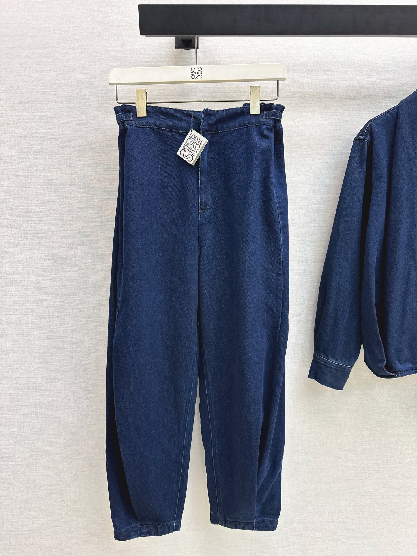 Tap-cut jeans