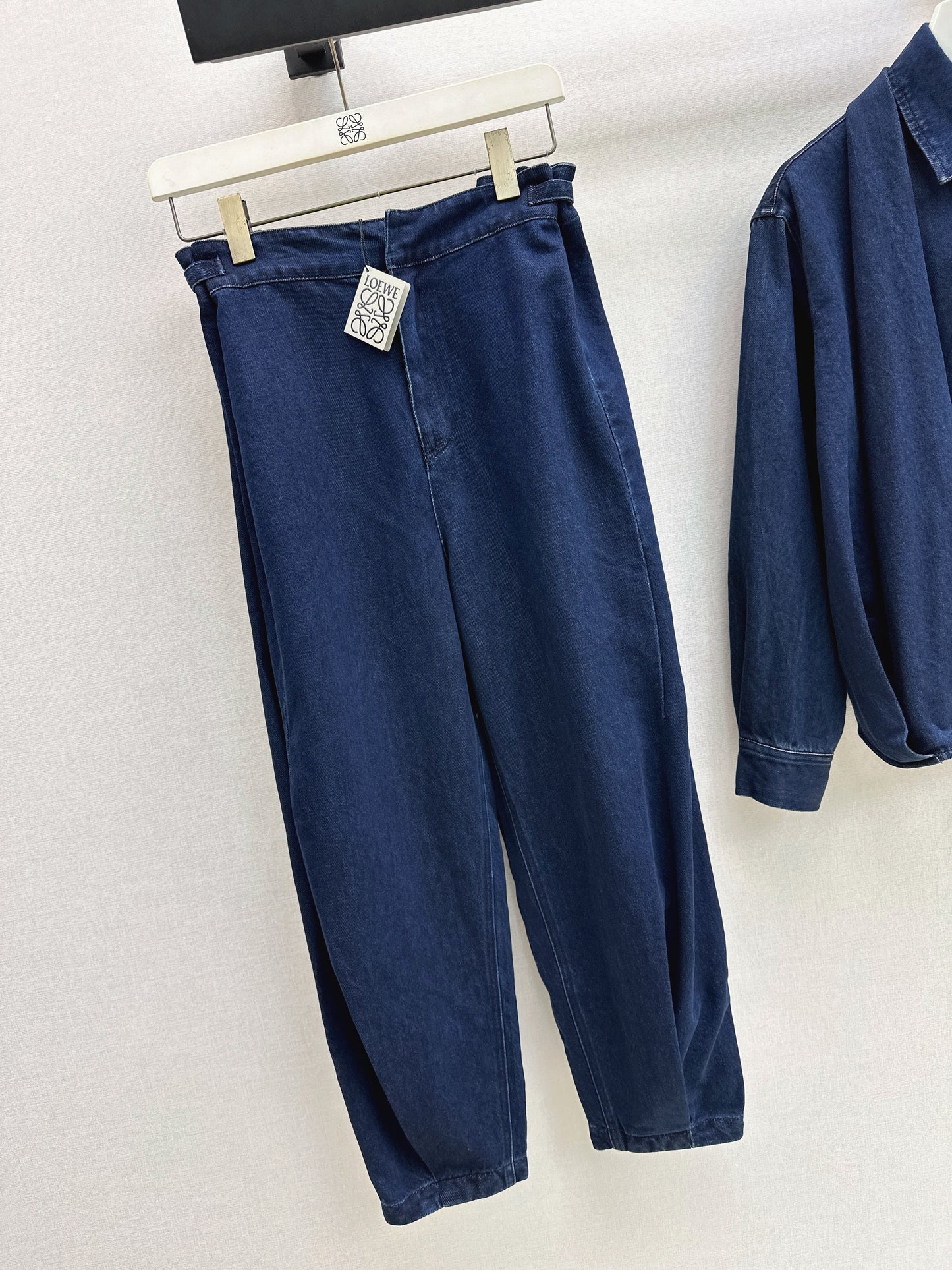 Tap-cut jeans
