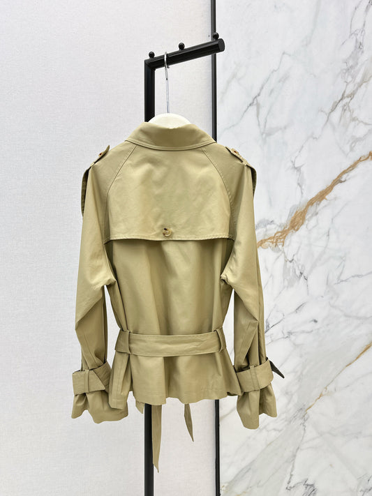 Short trench coat