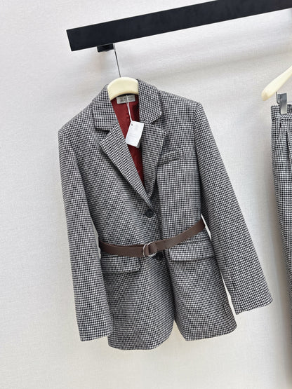 Single-breasted blazer