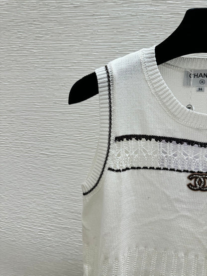 26SS NEW Color Block Hollow-Out Knit Vest 🤍