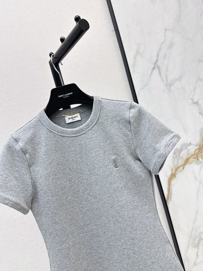26SS NEW Versatile Small Logo Embroidered T-Shirt 🩶