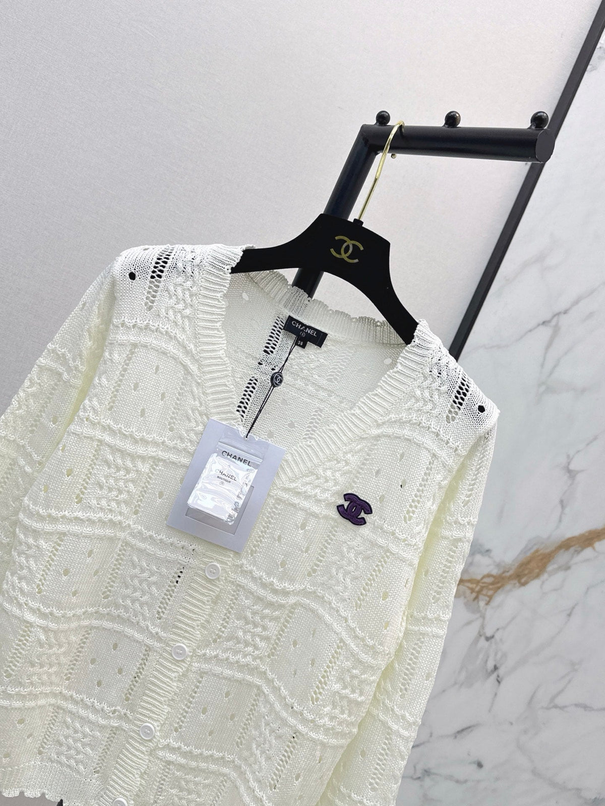 26FW New Textured Jacquard V-Neck Knit Cardigan 🤍