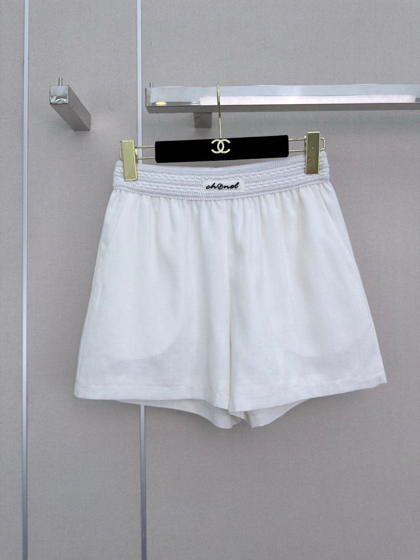 26FW New Elastic-Waist Shorts