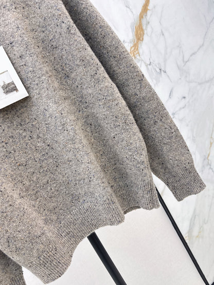 🔥Highest Quality🔥 26FW New Métiers d'Art Collection: Grey heathered pullover sweater featuring 3D camellia shoulder detailing 🩶