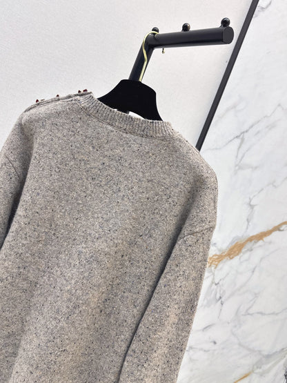 🔥Highest Quality🔥 26FW New Métiers d'Art Collection: Grey heathered pullover sweater featuring 3D camellia shoulder detailing 🩶