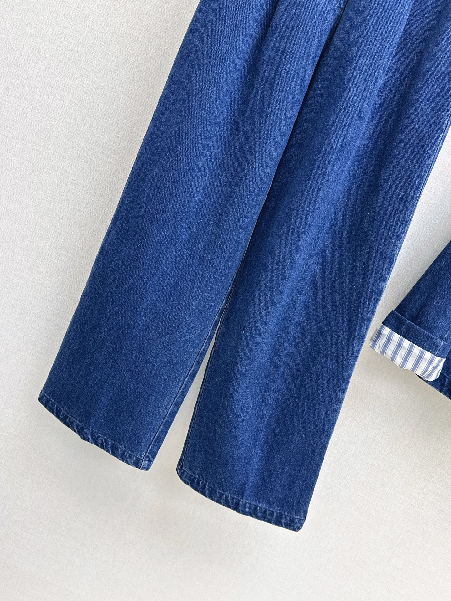 26FW New Straight-Leg Jeans with Belt Detail 🩵