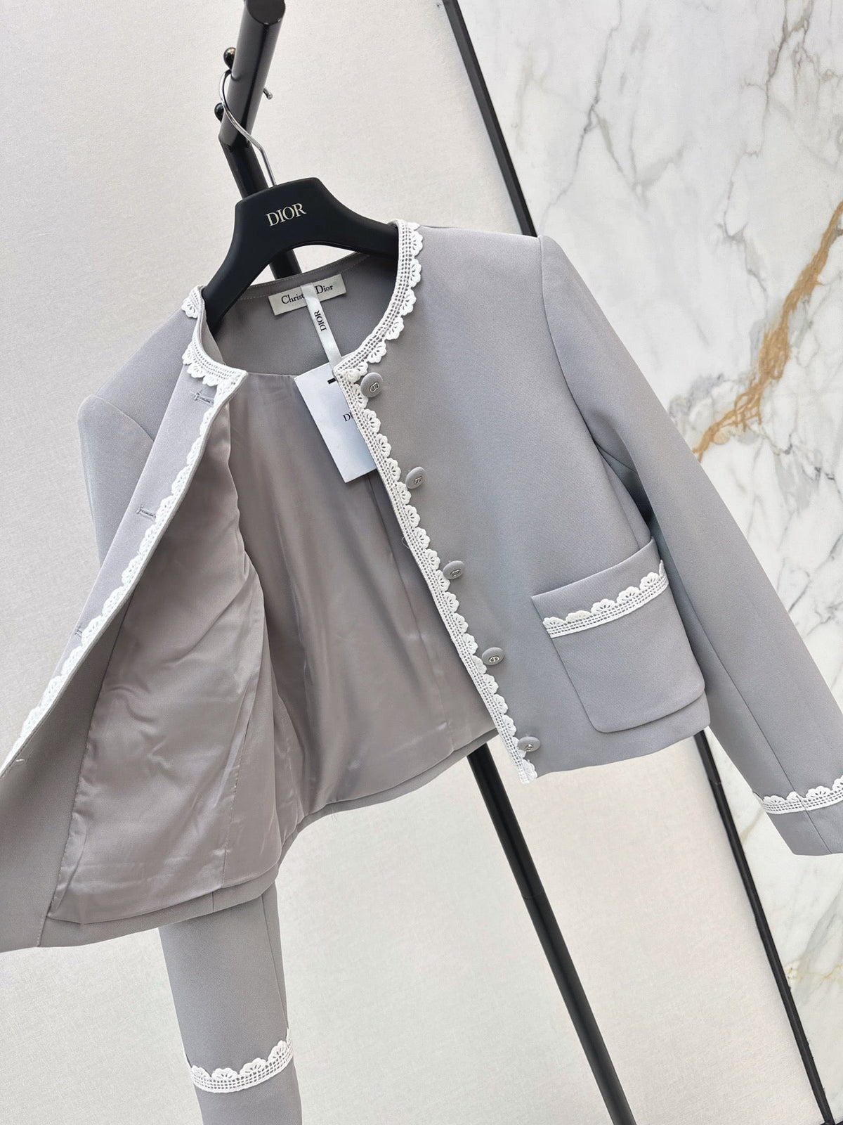 26FW New Color-Block Lace-Trim Crew-Neck Jacket 🩶