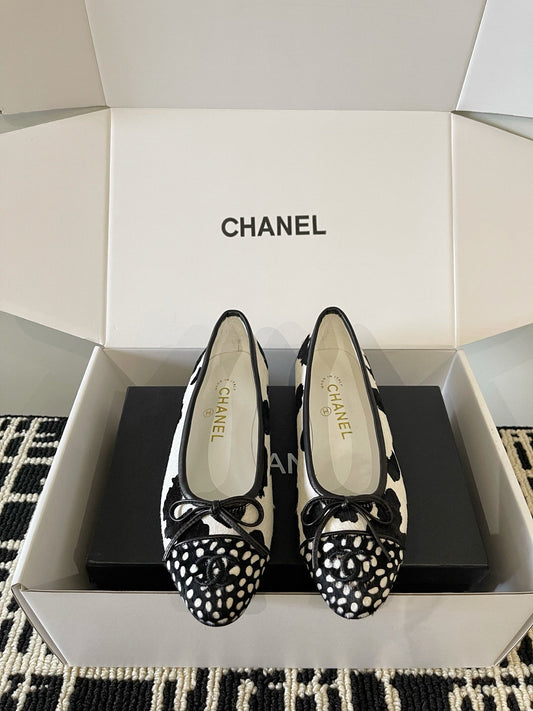 26FW New Classic Flats