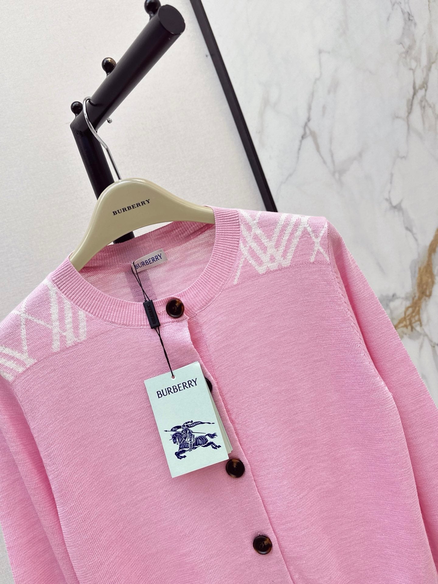 26FW New Plaid-Panel Crew-Neck Button-Up Knit Cardigan 💕
