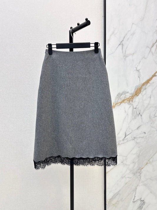 26FW New High-Waisted A-Line Skirt with Lace Paneling 🩶