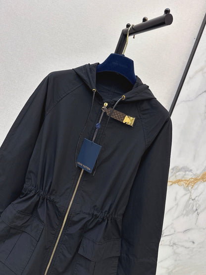 Louis Vuitton/26FW New Hooded Trench Coat with Leather Tab Detail 🖤