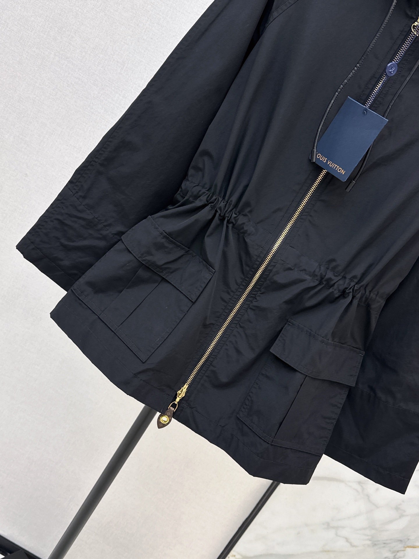 Louis Vuitton/26FW New Hooded Trench Coat with Leather Tab Detail 🖤