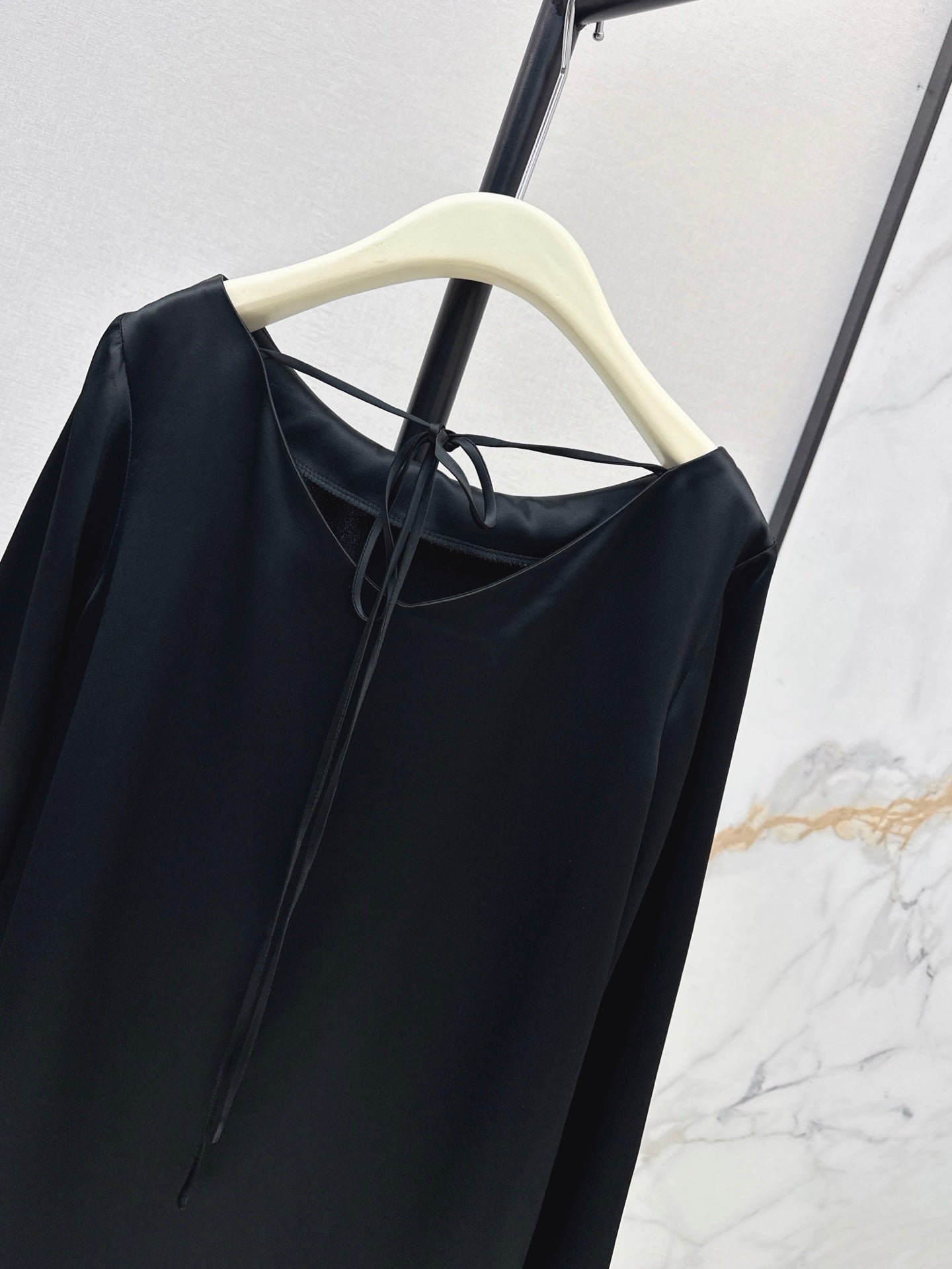 The Row/26FW New Acetate Dress with Flared Sleeves 🖤
