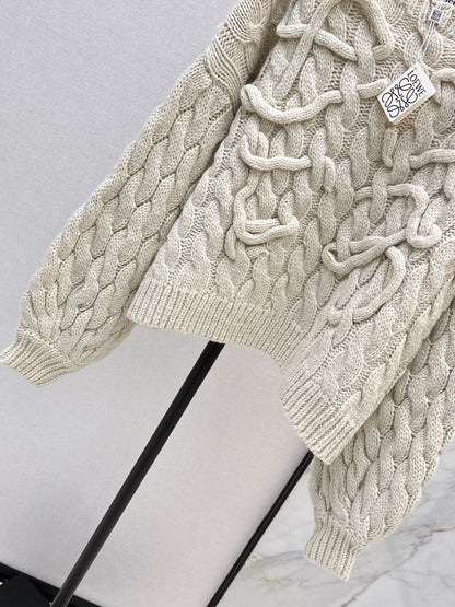 26FW New Cream Pullover Sweater with Woven Logo 🤍