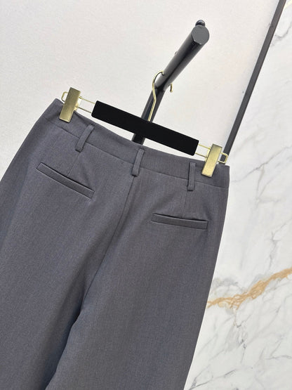 26FW Straight-Leg Wide-Leg Trousers with New Logo Hardware 🖤