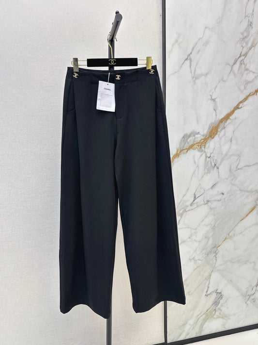 26FW Straight-Leg Wide-Leg Trousers with New Logo Hardware 🖤