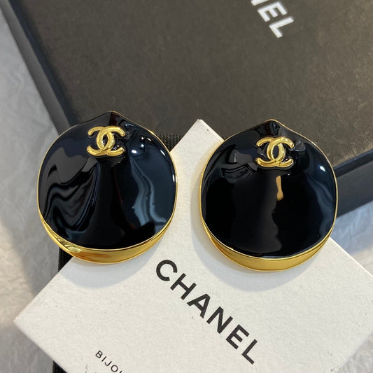 🔥HOT🔥26FW New Coco Beach Enamel Shell Double-C Stud Earrings